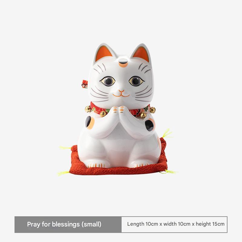 Japanese Lucky Cat Ornaments – Prosperity & Elegance