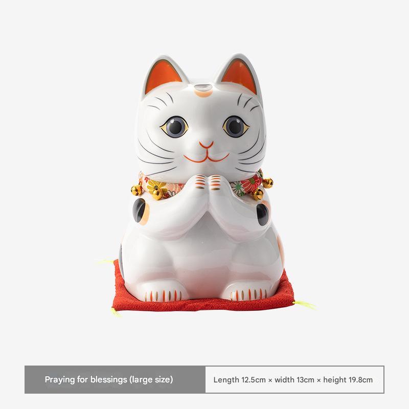 Japanese Lucky Cat Ornaments – Prosperity & Elegance