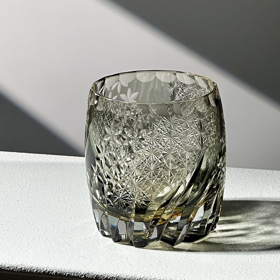 Dancing Breeze handcrafted crystal whiskey glass, 260mL, featuring intricate Japanese-inspired floral patterns.