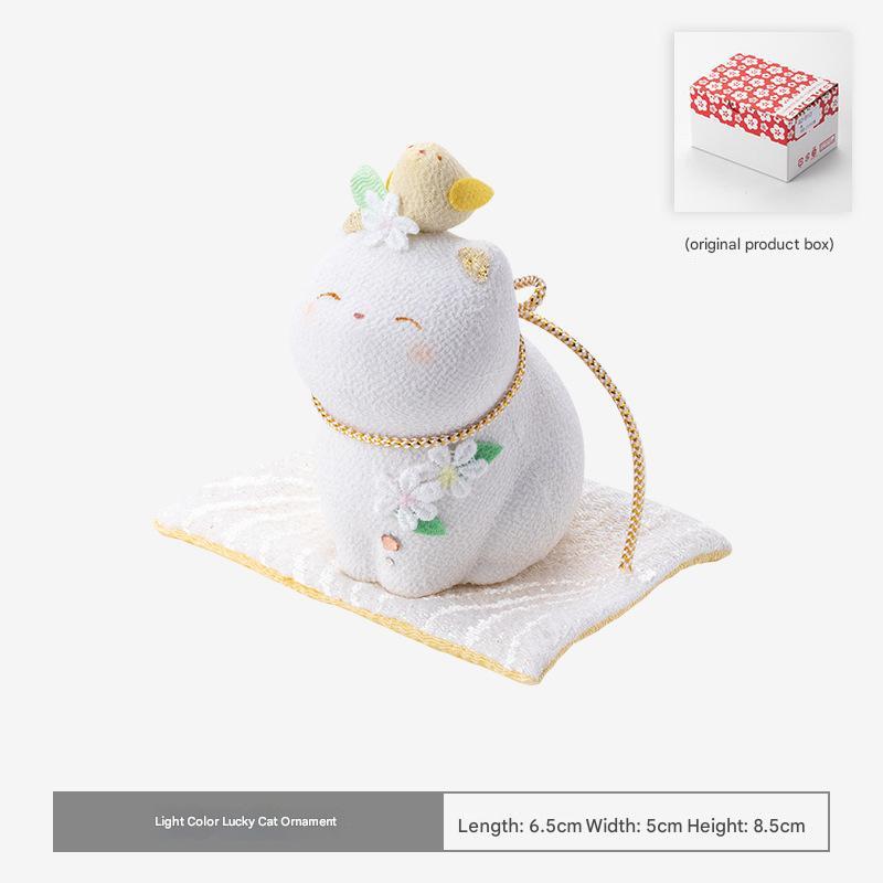 Japanese Ceramic Lucky Cat Ornaments - Elegant Décor