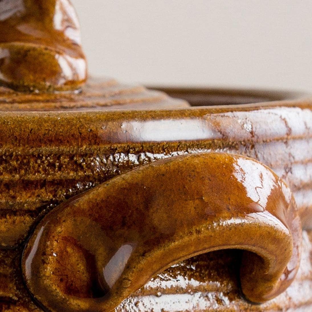 Close-up of traditional Shinraku-yaki stew pot with textured finish