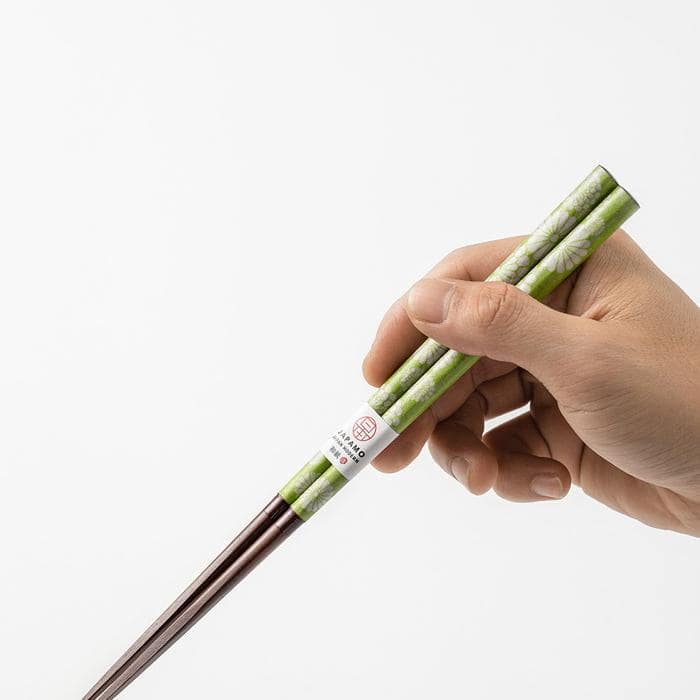 Close-up of non-slip wooden Japanese chopsticks