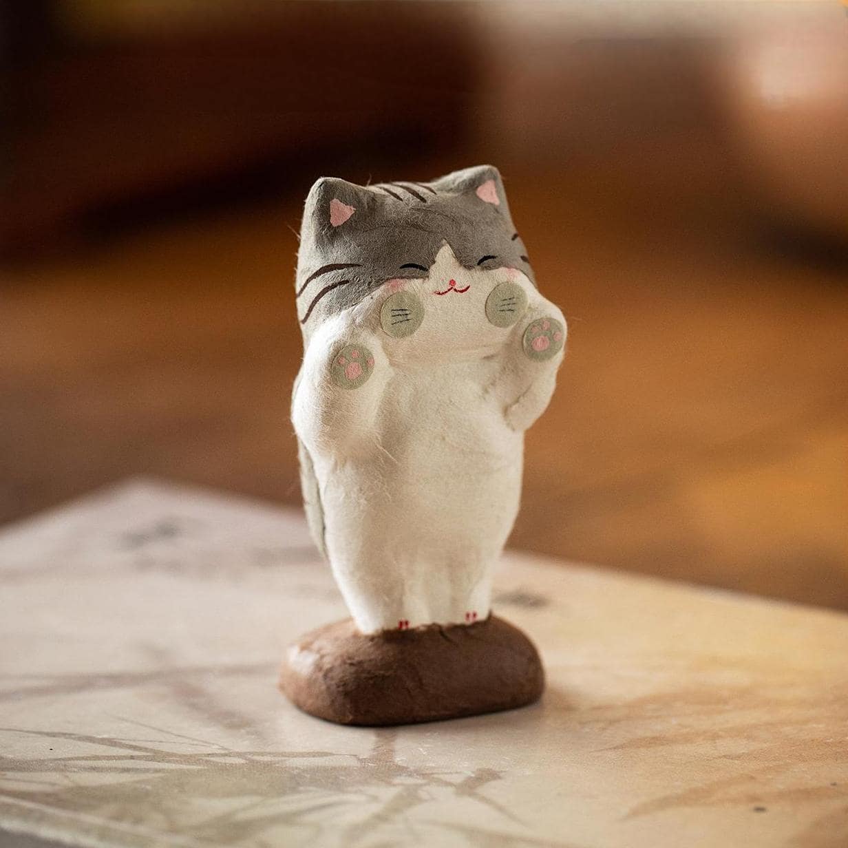 Handcrafted Japanese Longhutang ceramic cat figurine