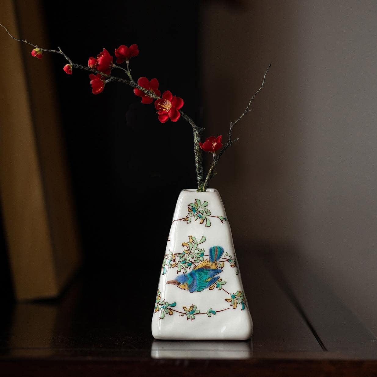 Authentic Japanese Kutani ware ceramic vase with bird and flower design