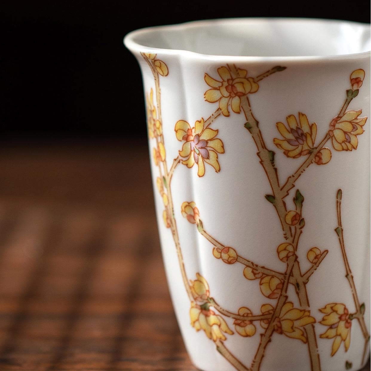 Elegant mug featuring delicate pink bellflowers