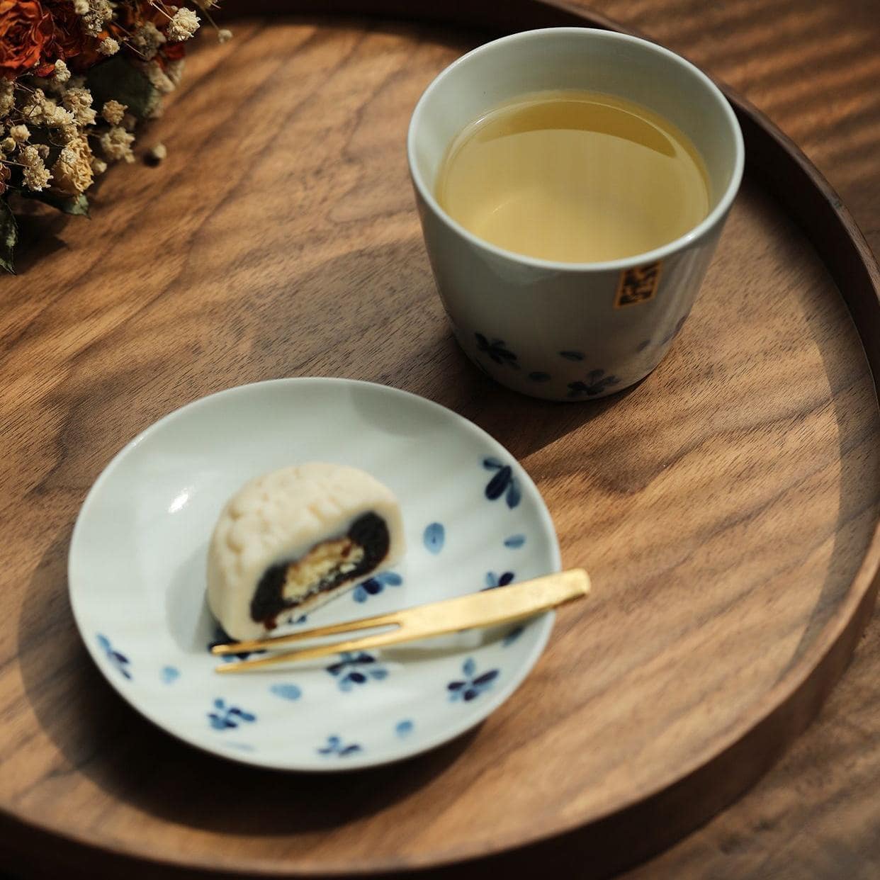 Luxurious hand-painted porcelain tea cup with saucer