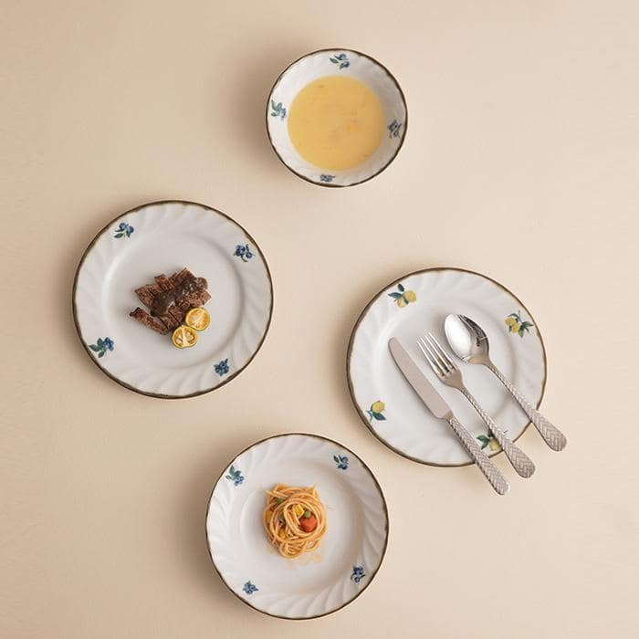 Durable, eco-friendly Japanese ceramic plates with timeless charm.