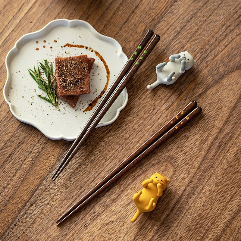 Set of cat-inspired chopsticks in various colors