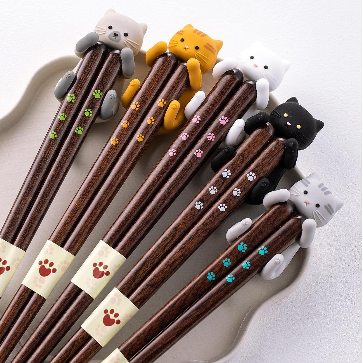 Cute and playful chopstick designs for cat enthusiasts