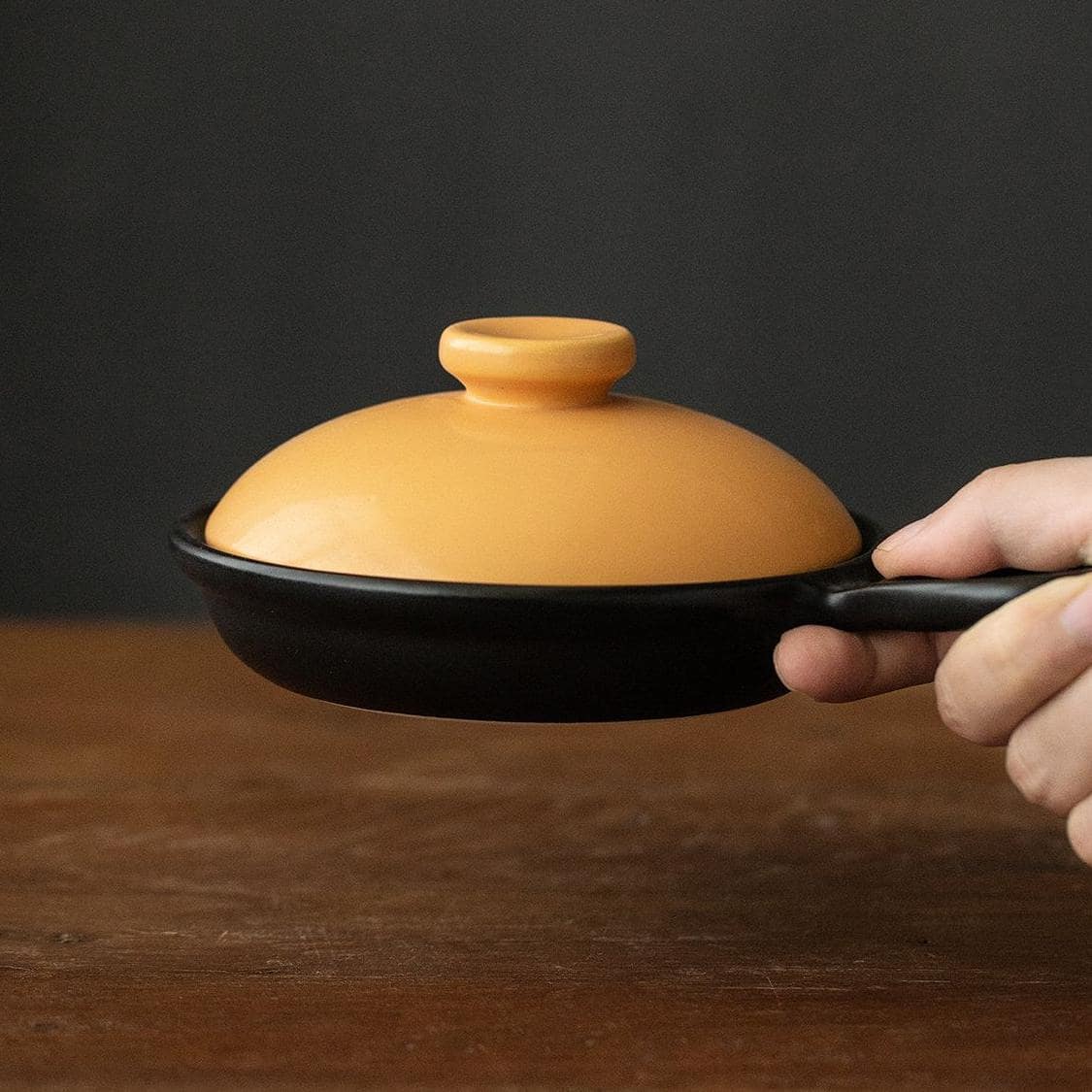 Japanese ceramic frying pan with lid for versatile cooking