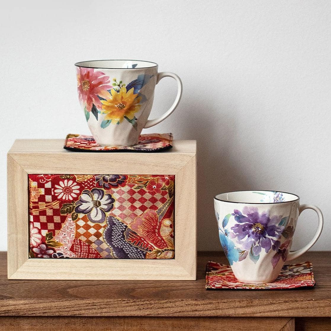 Teacup gift set with coasters and wooden packaging