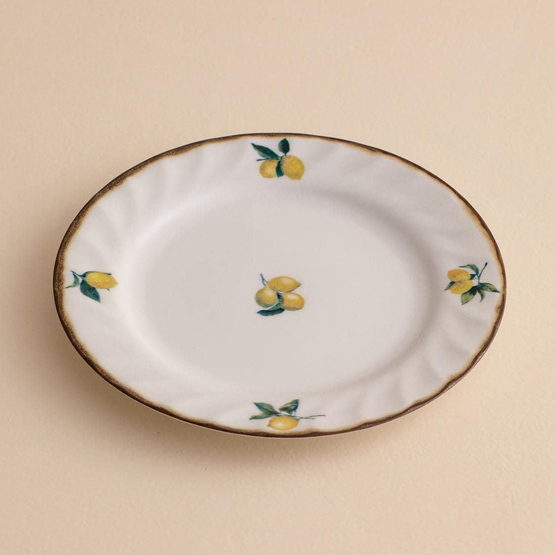 Artistic underglaze Japanese deep plates for versatile dining.