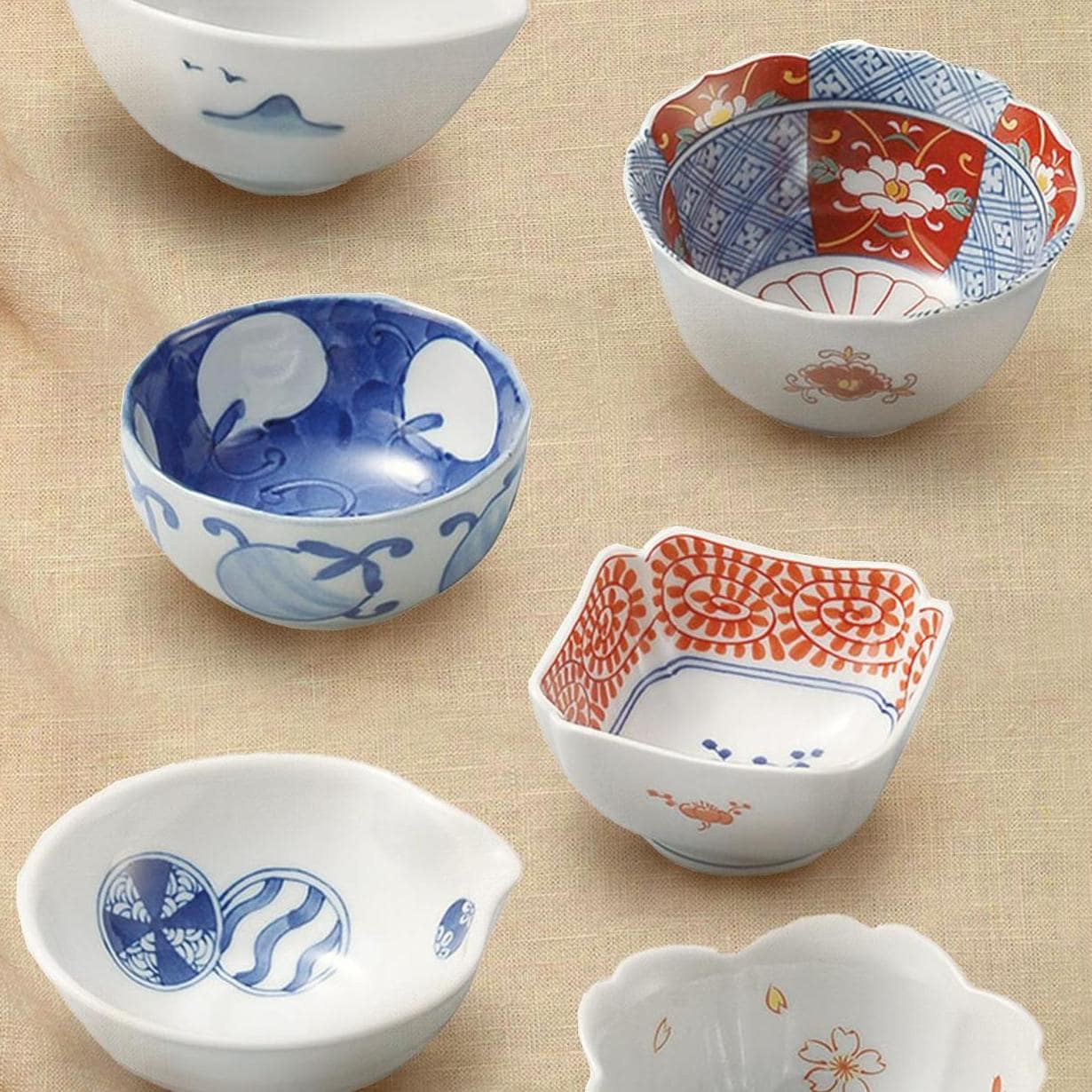 Six-piece Japanese ceramic bowls arranged on a table