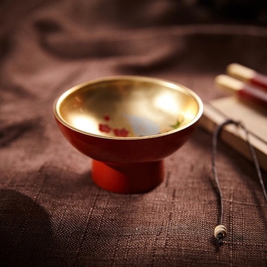 Traditional Japanese Lacquerware for Sake Rituals
