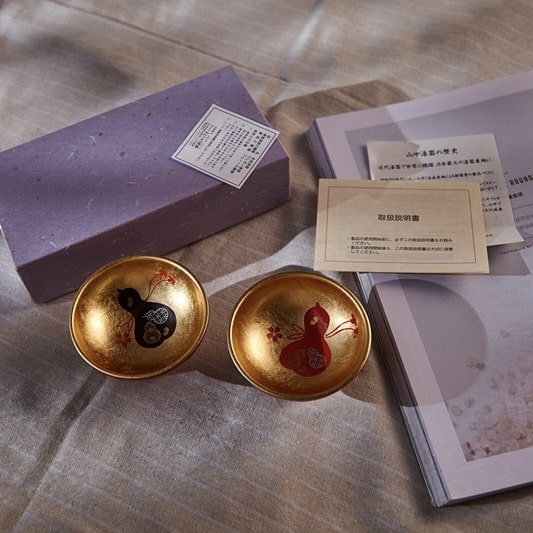 Elegant Red and Gold Lacquer Sake Cup for Ceremonies
