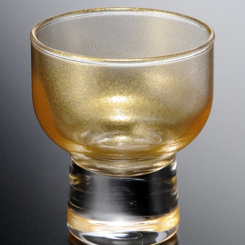 Premium glass sake cups with frosted metallic accents.
