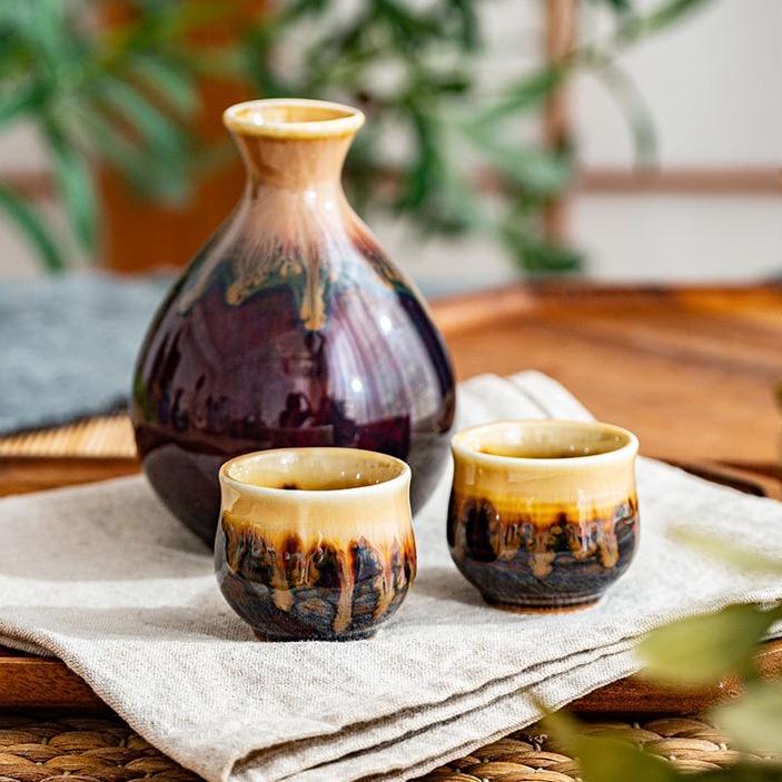 Unique ceramic sake set for warm and cold sake serving