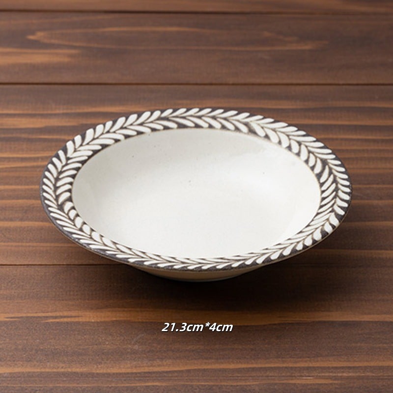 Elegant Ceramic Plates – Vintage Leaf-Bordered Dinnerware